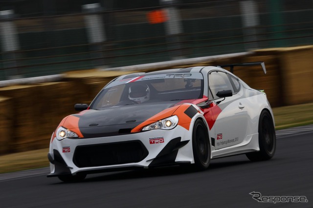 トヨタ GT86 TRDグリフォンプロジェクト