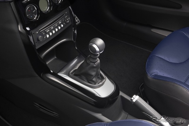 シトロエン DS3 CABRIO Sport Chic