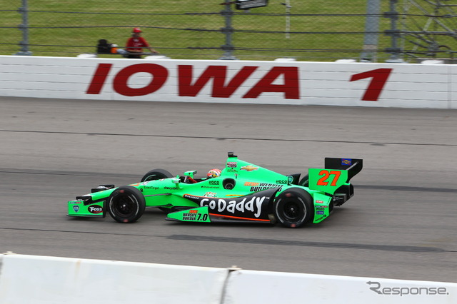 オーバル初優勝を決めたヒンチクリフ。写真:IndyCar