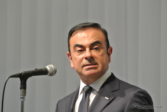 日産自動車 カルロス・ゴーン社長