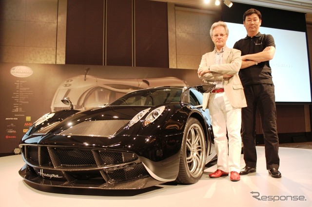 オラチオ・パガーニ氏（左）とパガーニ・ジャパンの武井真司社長(右)
