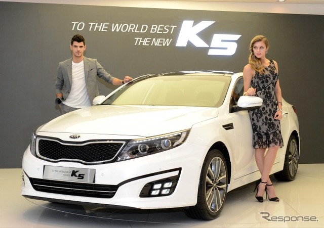 キアが韓国で発表した改良新型K5(海外名:オプティマ)