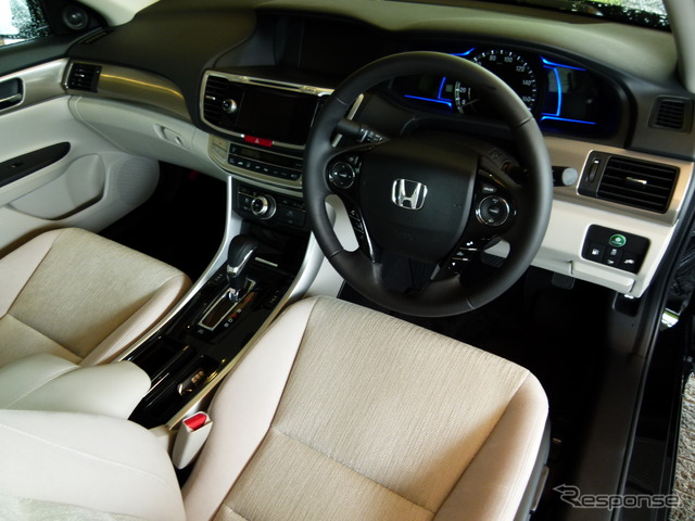 ホンダ アコードPHV