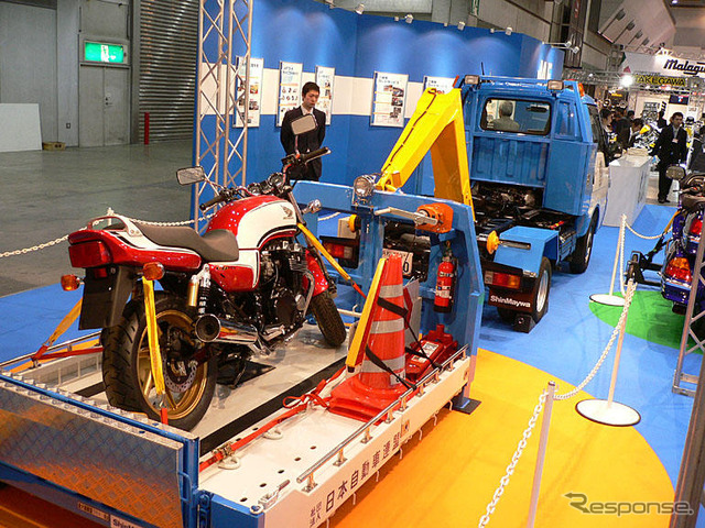 【東京モーターサイクルショー05】JAFもタンデム解禁を当て込む?