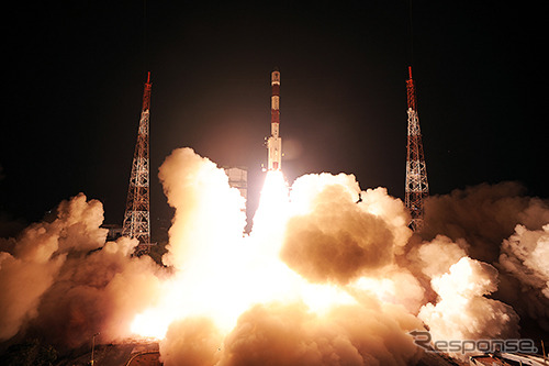 現地時間7月1日深夜の打ち上げに成功したPSLV-XLロケットC22号機