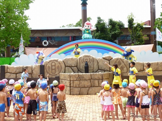 バットのびしょぬれ夏休み!地元園児が体験