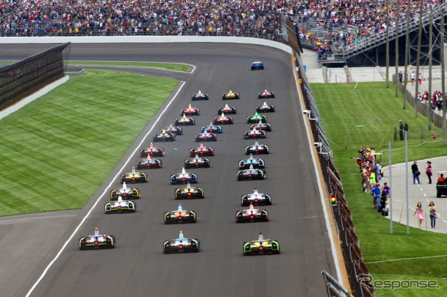 インディアナポリス500の3列スタート