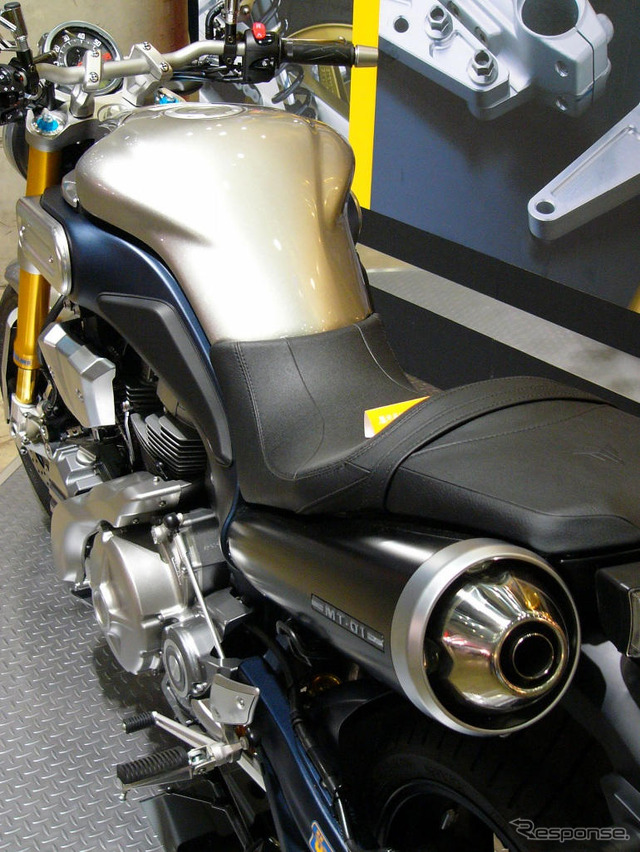【東京モーターサイクルショー05】写真蔵…ヤマハMT01 カスタムが登場