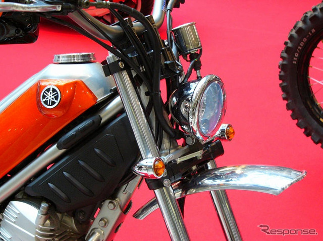 【東京モーターサイクルショー05】写真蔵…トリッカーがここまで変わる