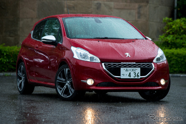 プジョー 208 GTi