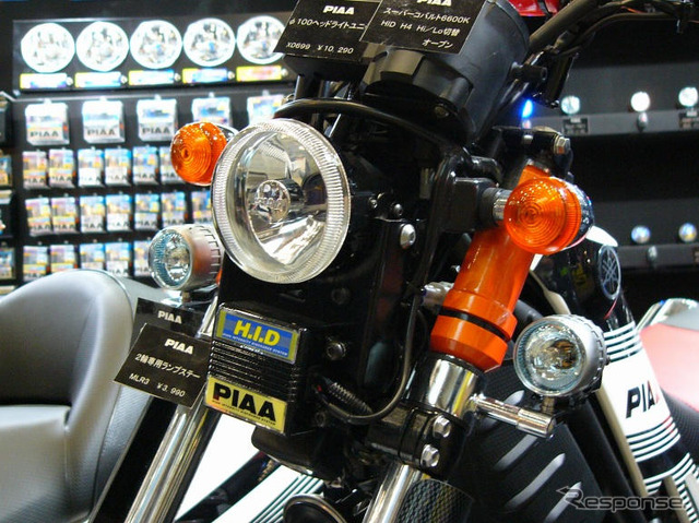 【東京モーターサイクルショー05】写真蔵…トリッカーがここまで変わる