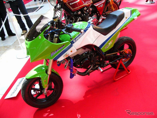 【東京モーターサイクルショー05】男カワサキ空冷四発…写真蔵