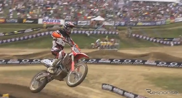 タッカー・ヒバートがモトクロスに参戦(動画キャプチャ)