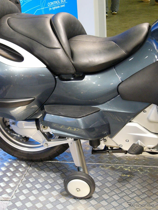 【東京モーターサイクルショー05】カスタムのトレンドが見える…写真蔵