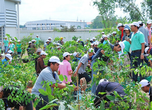 豊田合成、タイでの植樹会