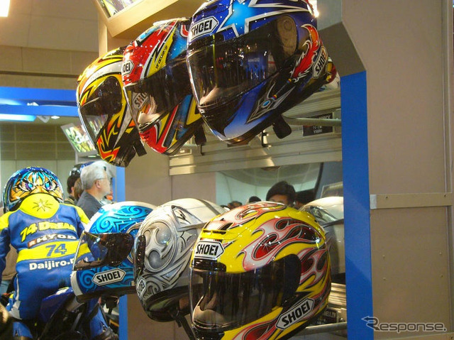 【東京モーターサイクルショー05】写真蔵…高速二人乗り、バイクナビ、ガンダムメット