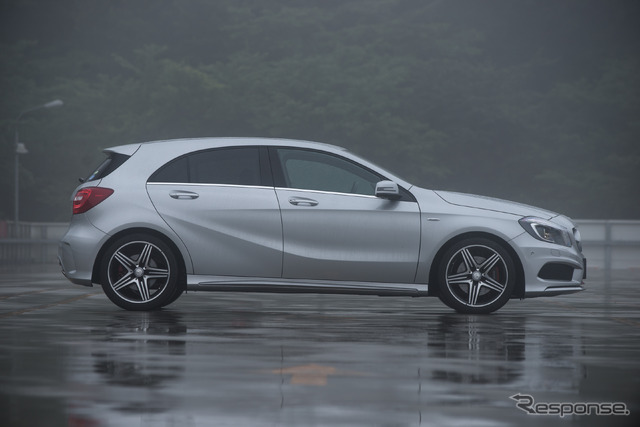 メルセデスベンツ A250 SPORT(シュポルト)