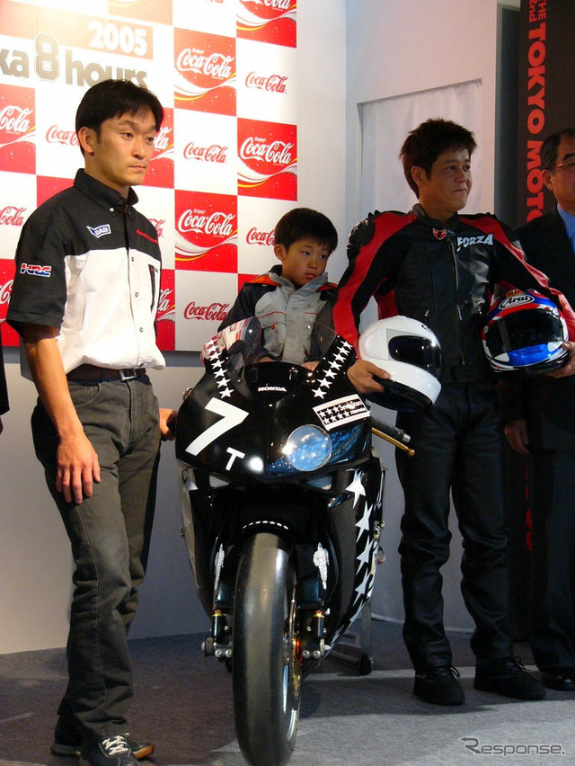 【東京モーターサイクルショー05】あの娘の笑顔に会える