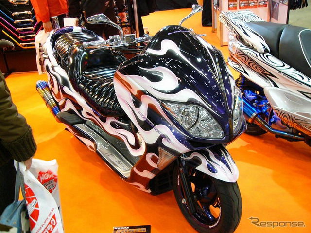 【東京モーターサイクルショー05】写真蔵…ローダウン・LED・トライバル