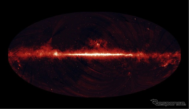 あかり観測装置の一つ、近・中間赤外線カメラによる波長9μmの全天画像