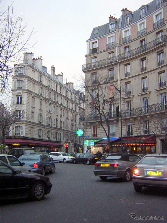 電子マネーの駐車券発行機は「違法」