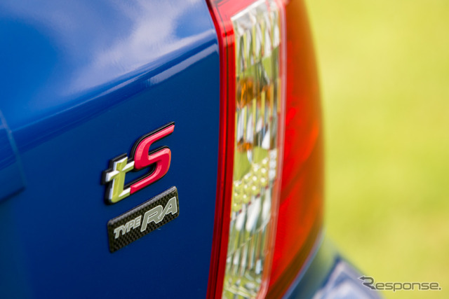 WRX STI tS タイプRA(NBR チャレンジパーケージ・レカロ)