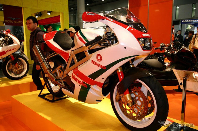 【東京モーターサイクルショー05】イタリアントリコロール…ビモータ写真蔵