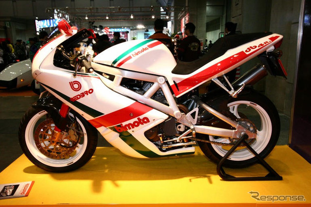 【東京モーターサイクルショー05】イタリアントリコロール…ビモータ写真蔵