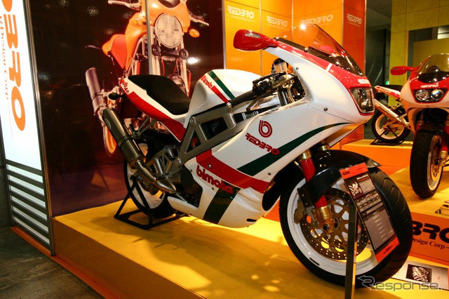 【東京モーターサイクルショー05】イタリアントリコロール…ビモータ写真蔵