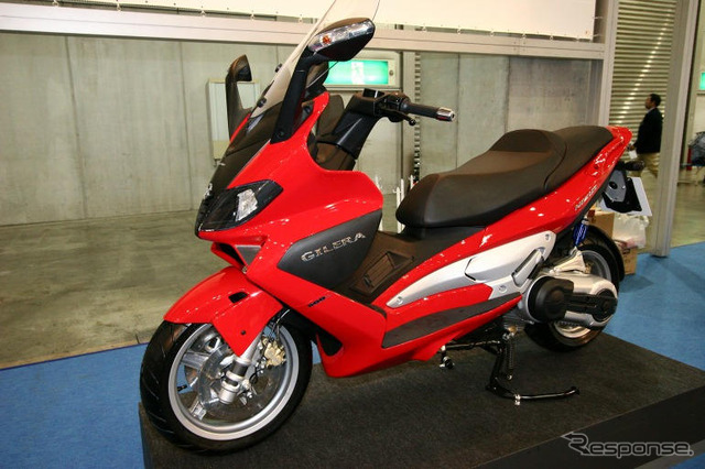 【東京モーターサイクルショー05】ラテンロケット…ピアジオ・ジレラ写真蔵
