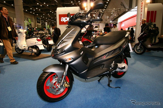 【東京モーターサイクルショー05】ラテンロケット…ピアジオ・ジレラ写真蔵
