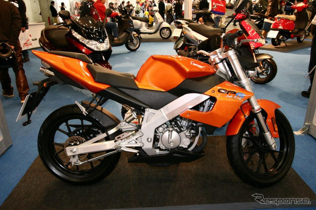 【東京モーターサイクルショー05】ラテンロケット…ピアジオ・ジレラ写真蔵