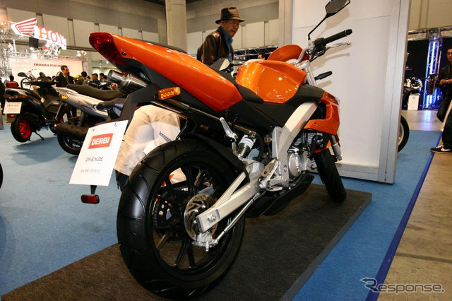 【東京モーターサイクルショー05】ラテンロケット…ピアジオ・ジレラ写真蔵