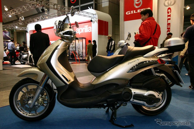 【東京モーターサイクルショー05】ラテンロケット…ピアジオ・ジレラ写真蔵