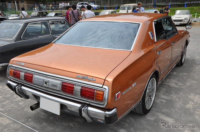 1978年式日産グロリア4ドアHT2800Eブロアム