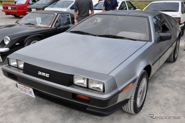 1981年式デロリアン DMC-12