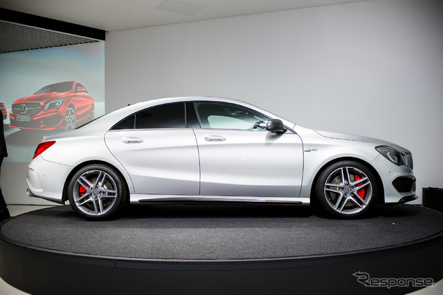 メルセデス・ベンツ CLA A 45 AMG 4MATIC