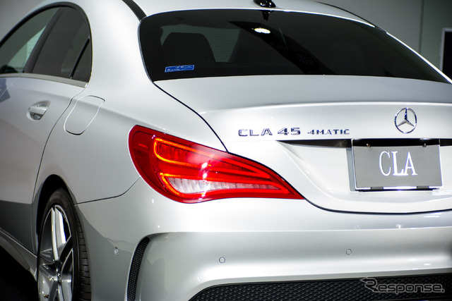 メルセデス・ベンツ CLA A 45 AMG 4MATIC