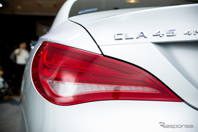 メルセデス・ベンツ CLA A 45 AMG 4MATIC