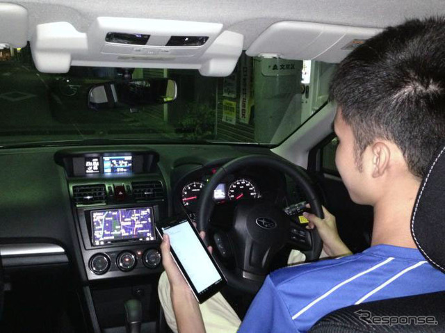 スバル・インプレッサ（アイサイト搭載車両）でのデータ取得の様子