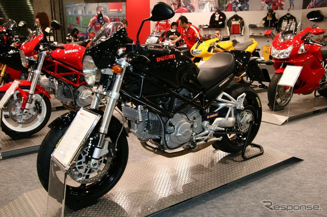 【東京モーターサイクルショー05】ドゥカティ 写真蔵…イタリアンレッド