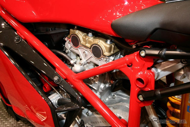 【東京モーターサイクルショー05】ドゥカティ 写真蔵…イタリアンレッド