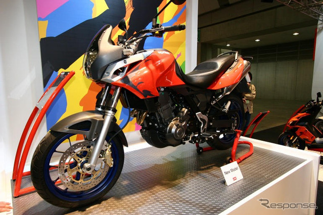 【東京モーターサイクルショー05】アプリリア 写真蔵…これが最後の?
