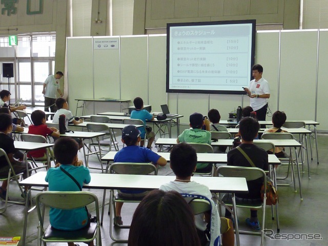 キッズエンジニア2013 日産ブース