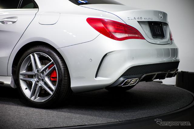 メルセデス・ベンツ CLA A 45 AMG 4MATIC