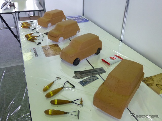 キッズエンジニア2013 自動車技術会デザイン部門委員会ブース