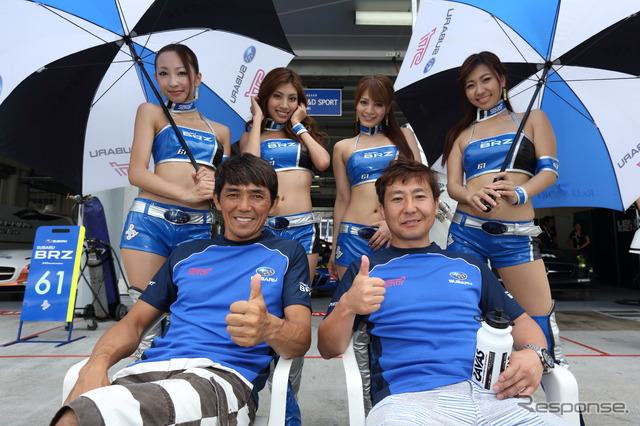 GT300で今季4戦中3度目となるポール獲得を果たした、スバルBRZの山野哲也(左)と佐々木孝太(写真はセパン戦)。写真:SUBARU/STI