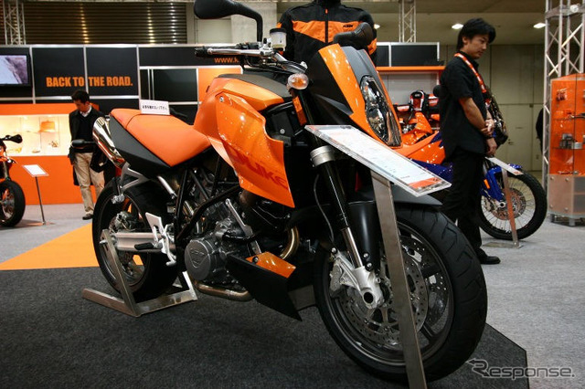 【東京モーターサイクルショー05】KTM のオレンジ写真蔵