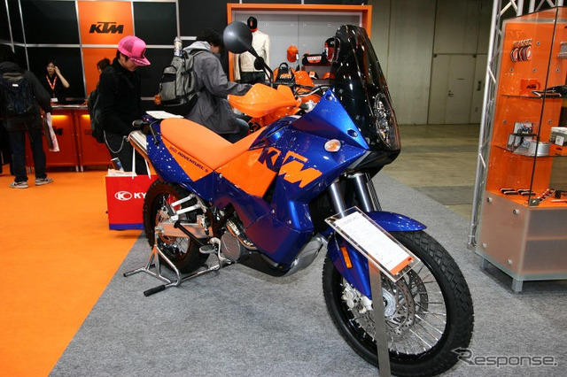 【東京モーターサイクルショー05】KTM のオレンジ写真蔵