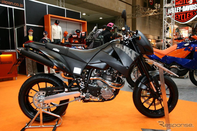 【東京モーターサイクルショー05】KTM のオレンジ写真蔵
